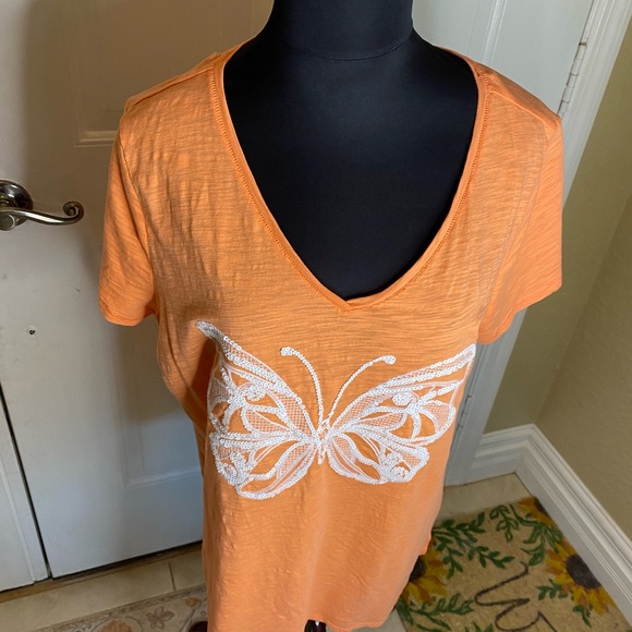 St. John's Bay Tops - St. John’s Bay Ladies casual top